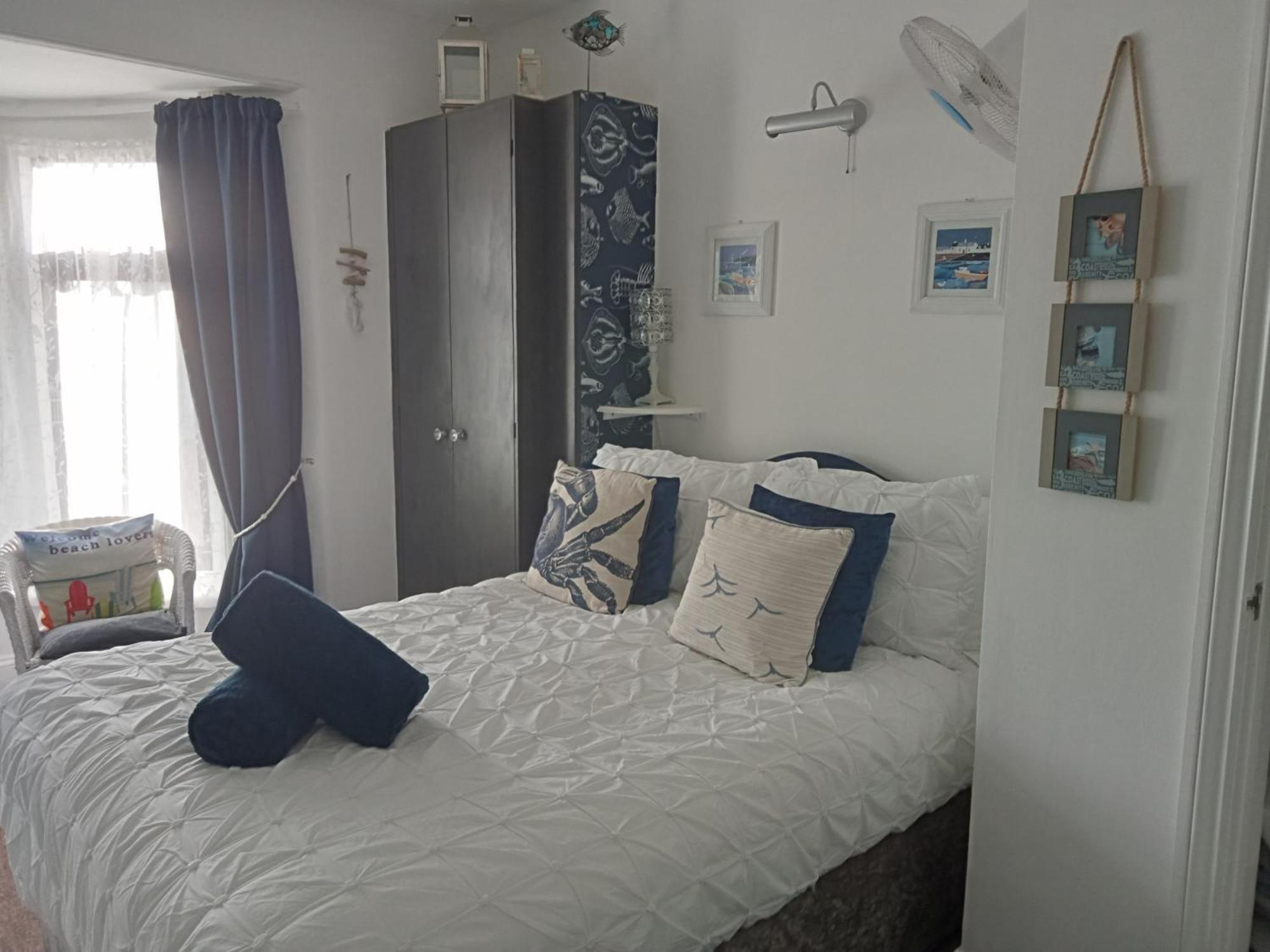 Marjune Guest House Уеймут Екстериор снимка